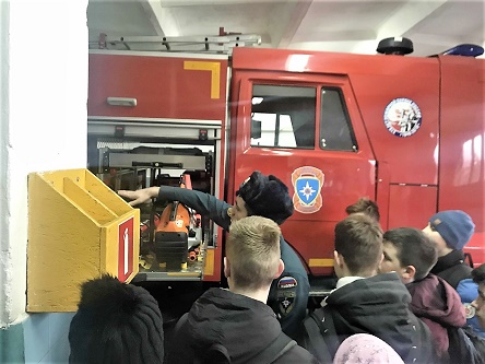 Экскурсия в пожарно-спасательную часть 